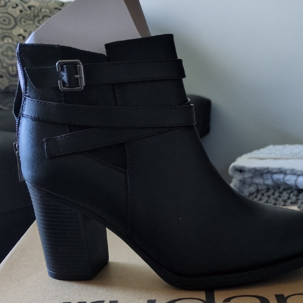 Chic Black Ankle Booties with Buckle Detail